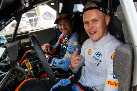 Ott Tänak Sieger WRC Secto Rallye Finnland 2022 Hyundai i20.jpg