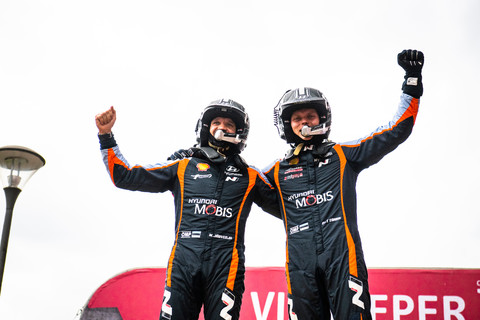 Ott Tänak Sieger WRC 2022 Belgien Toyota.jpg