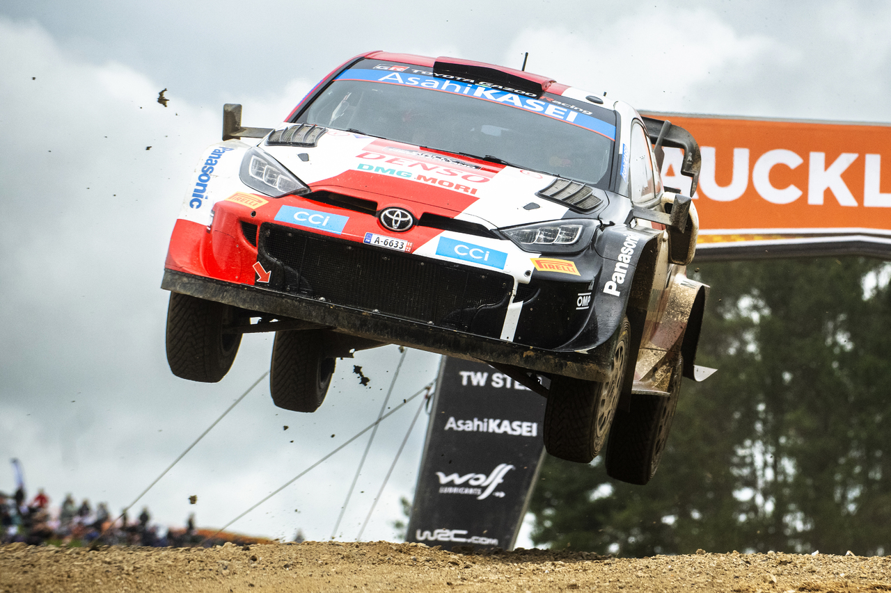 WRC 2022 | Auckland (Neuseeland) – Kalle Rovanperä sichert sich in Neuseeland den WRC-Rekordtitel .