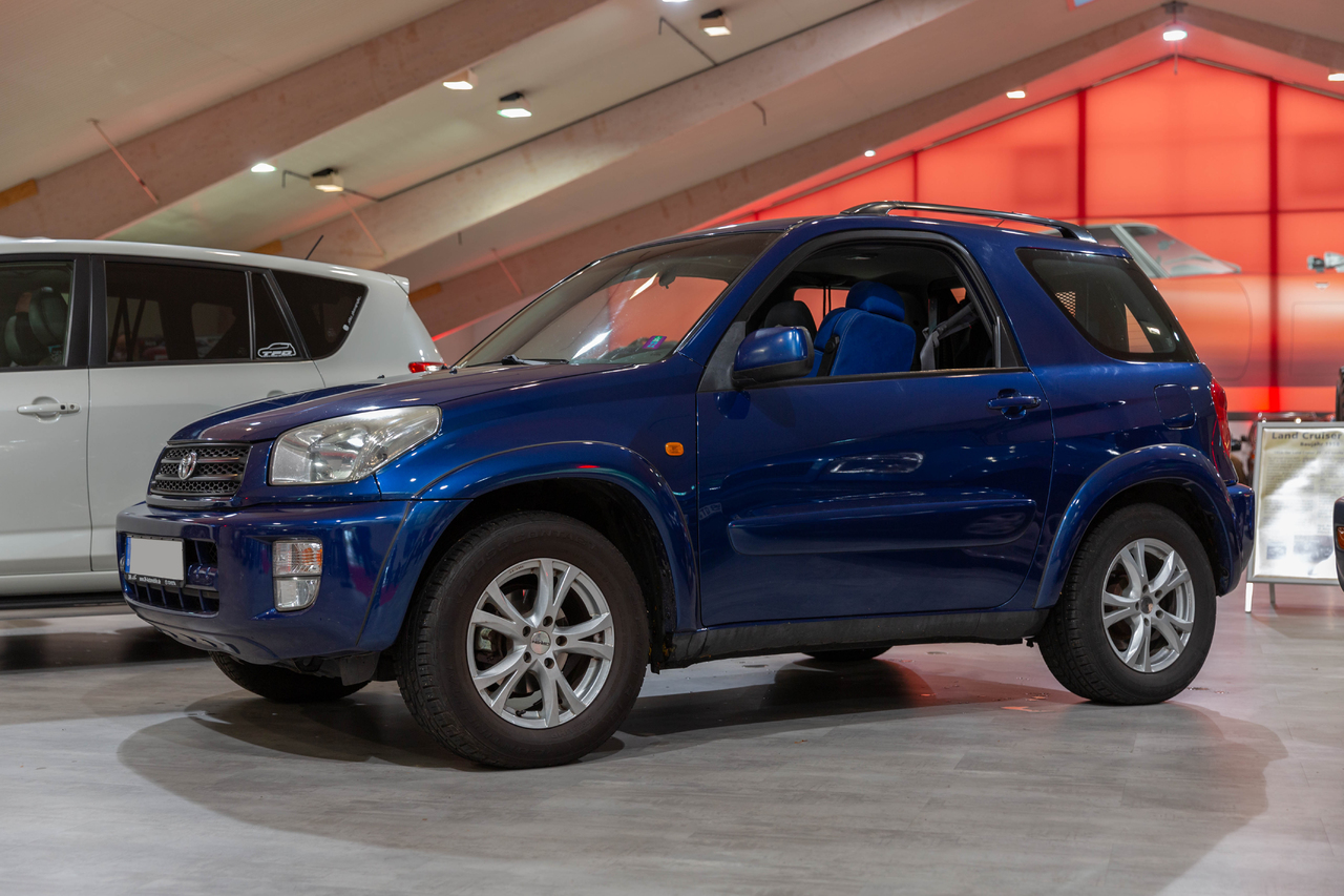 Toyota RAV4 Thementag lockte rund 500 SUV-Fans in die Toyota Collection.