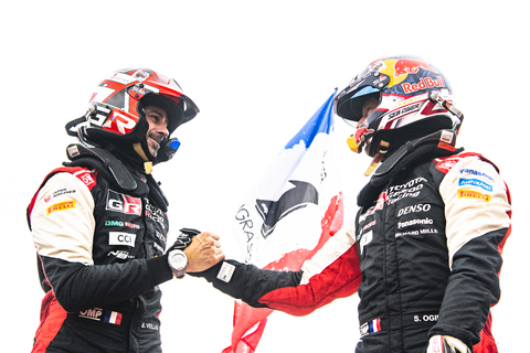 Sebastien Ogier Toyota Gazoo racing Yaris GR WRC 2022 Spanien Sieger.jpg
