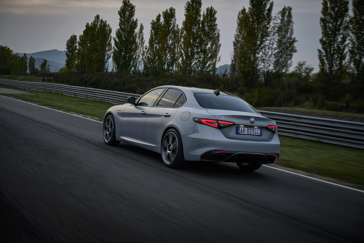 Alfa Romeo Stelvio und Alfa Romeo Giulia: Zeitloses Design.