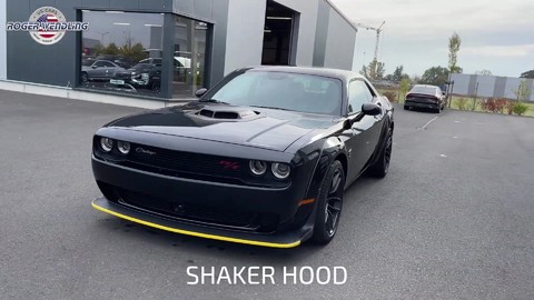 DODGE CHALLENGER  SHAKER WIDEBODY_Moment.jpg