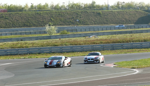 racepool99 - rennwagen mieten - rennwagen fahren.PNG