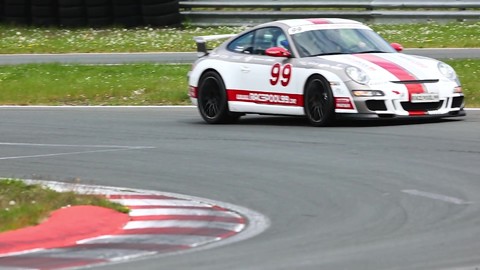 Der Porsche 911 GT3 auf der Rennstrecke - Dein Rennerlebnis bei Racepool99_Moment.jpg