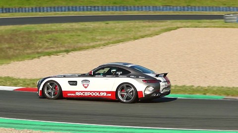 Der Mercedes AMG GT auf der Rennstrecke in Oschersleben - Dein Rennerlebnis bei Racepool99_Moment.jpg