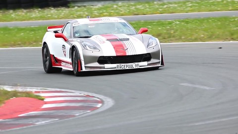 Die Corvette Z06 auf der Rennstrecke in Oschersleben - Dein Rennerlebnis bei Racepool99_Moment.jpg