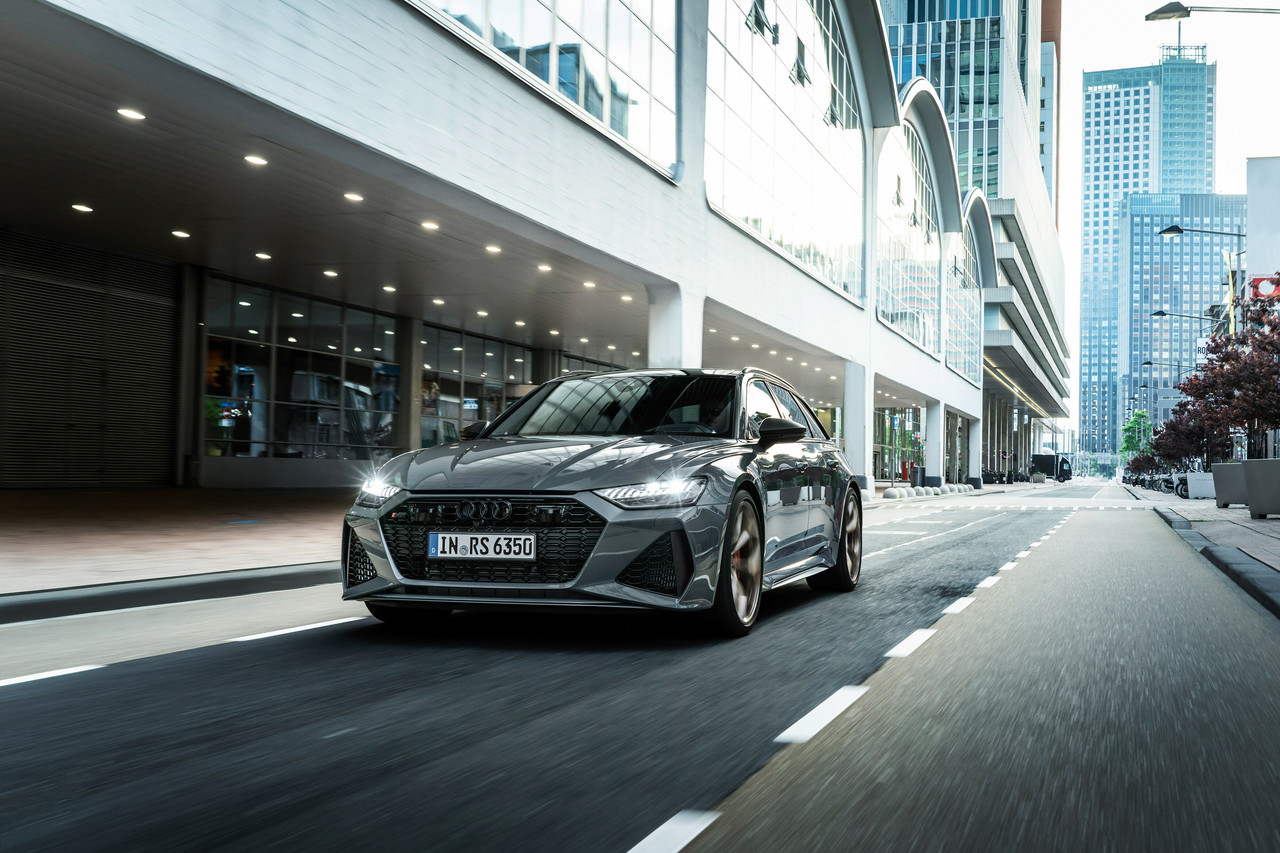 Exzellente Leistung trifft expressives Design: Audi RS 6 Avant performance und RS 7 Sportback performance.