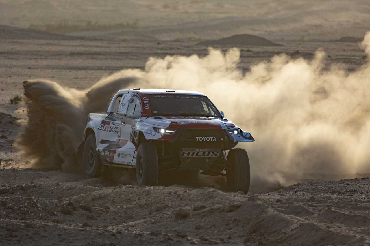 Toyota Gazoo Racing gibt Fahrerpaarungen für die Rallye Dakar 2023 bekannt.
