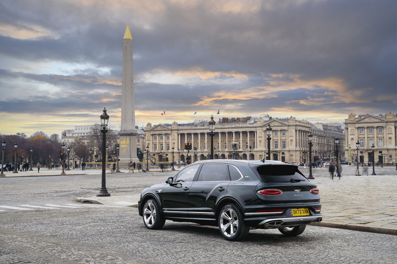 Bentley Bentayga mit verlängertem Radstand gewinnt "Komfort"-Sonderpreis...