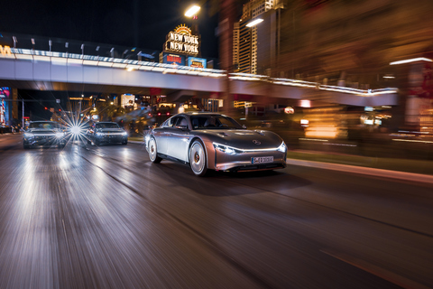 CES 2023 Mercedes Benz weltweites Hochleistungs-Ladenetz .jpg