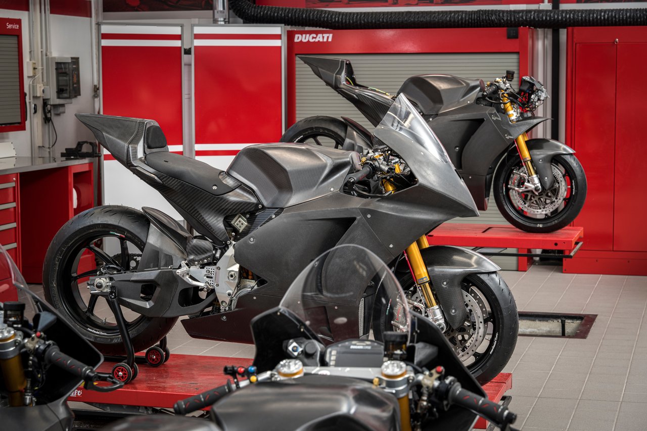 Ducati steht vor dem Beginn eines neuen Kapitels: Die Produktion der MotoE-Motorräder für die Saison 2023 läuft.