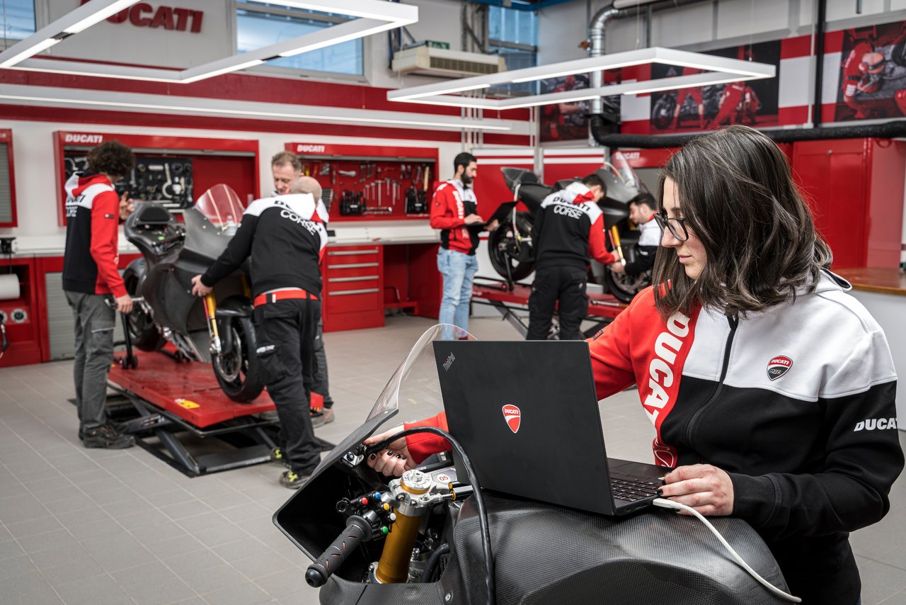 Ducati steht vor dem Beginn eines neuen Kapitels: Die Produktion der MotoE-Motorräder für die Saison 2023 läuft.