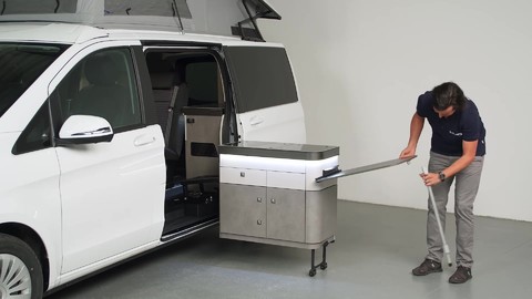 CAMPSTAR EASY MOVE KITCHEN  Herausschwenkbare Küche der VANLINE by PÖSSL GROUP - reisemobile - wohnmobile - caravans - camping - wohnwagen.jpg