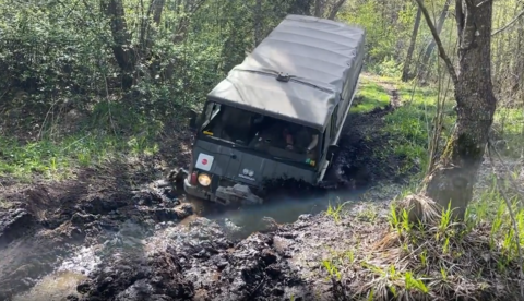 4x4 exploring - abenteurreisen offroad - offroad fahren - offroad reisen - geländewagen fahren - gklasse im gelände - geländewagenreisen.PNG