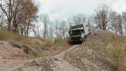 PROJECT RHINO action shorty - krug expedition - reisemobile - expeditionsfahrzeuge - wohnmobile.jpg
