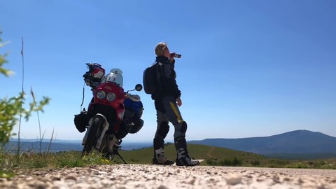 caro unterwegs - motorradreisen - abenteuer motorrad - motorradreisen balkan.jpg