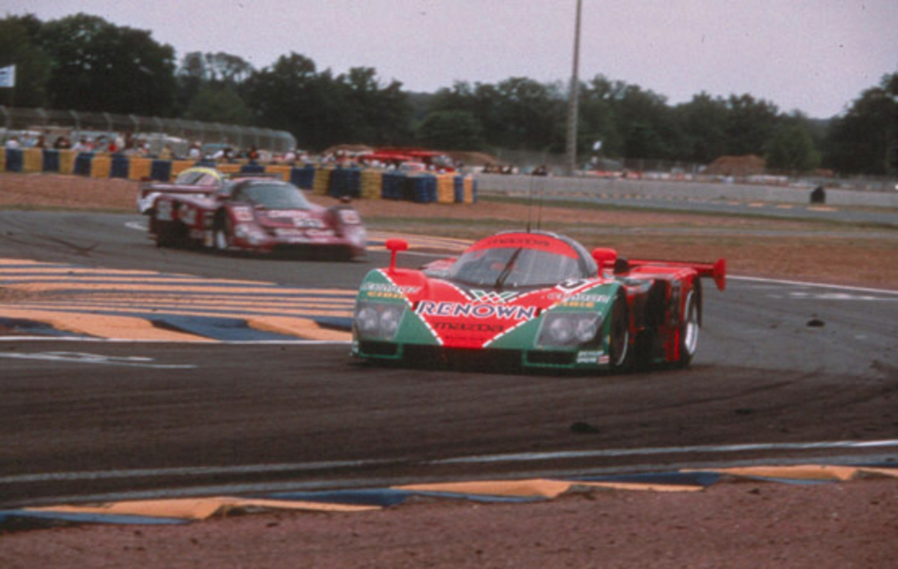 Legenden in Le Mans: Mazda 787B bei der Hundertjahrfeier des 24-Stunden-Rennens.