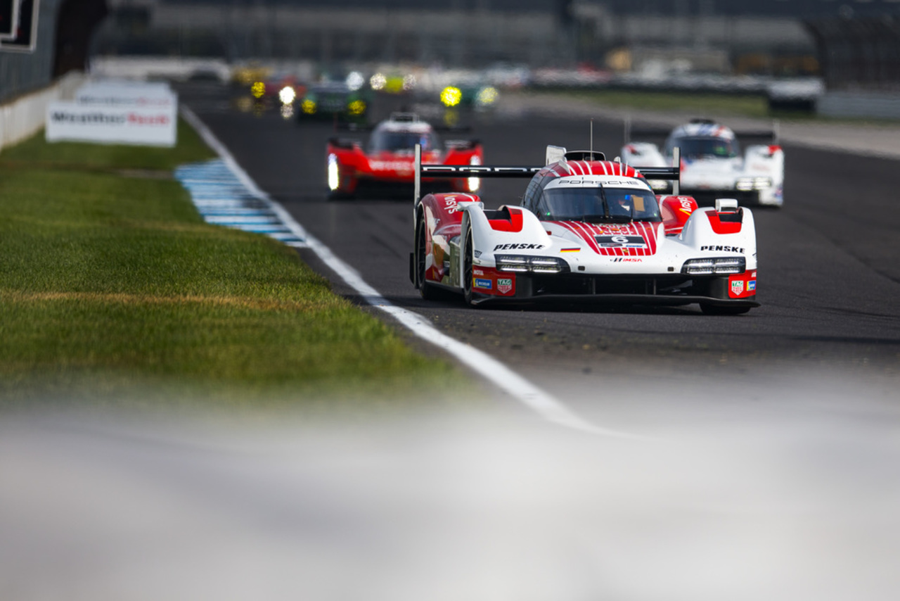 IMSA WeatherTech SportsCar Championship, Indianapolis: Porsche Penske Motorsport feiert hart erkämpften Doppelsieg in USA.
