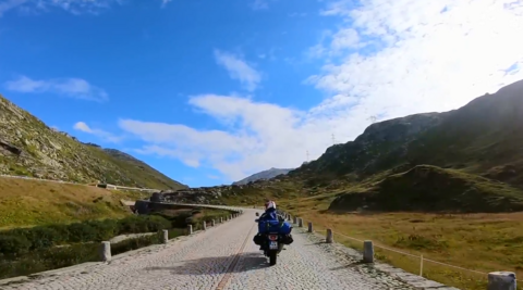 caro unterwegs - motorrad reisen - erlebnisreisen motorrad - motorrad gotthardpass - motorrad abenteuer.PNG