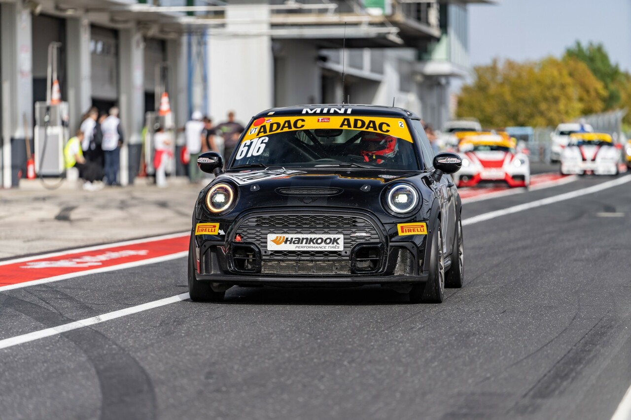 Bulldog Racing mit MINI John Cooper Works Edition beim siebten Lauf der RCN 2023.