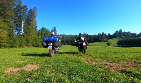 caro unterwegs - motorrad reisen - motorrad abenteuer frankeich - motorrad erlebnis frankreich - motorrad touren.PNG