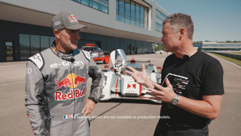 Stephane Peterhansel Audi e-tron 2023 R 18 Tom Kristensen.png