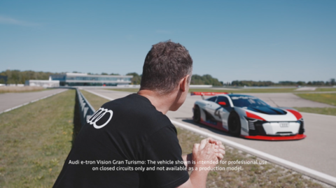 Audi e-tron Vision Gran Turismo Neuburg Rennstrecke Carlos Sainz Tom Kristensen.png