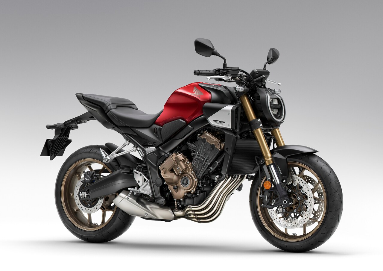 EICMA News: Die neue CB1000 Hornet, die CBR600RR und die innovative Honda E-Kupplung sind die Highlights des 2024-Jahres-Line-ups von Honda.