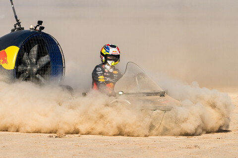 Sergio Perez Formel 1 Las Vegas Wüste Rennen Hoover Craft.jpg