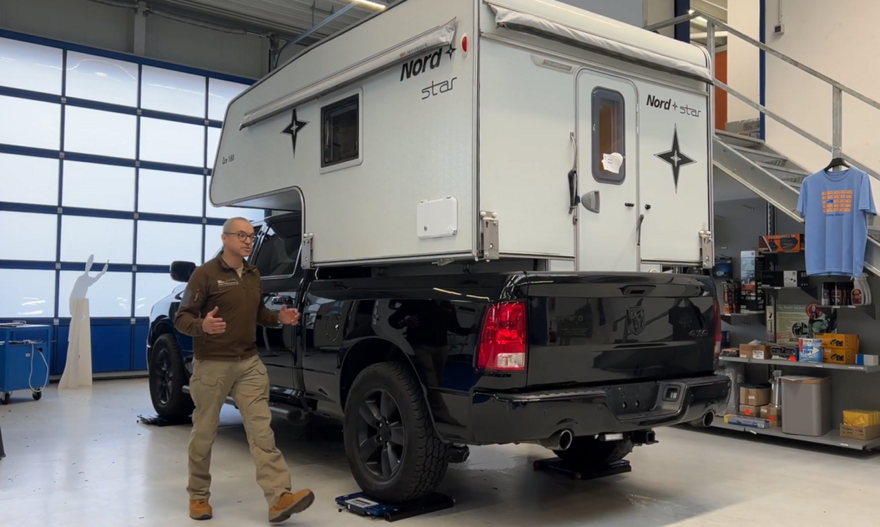 Dodge RAM 1500 mit legaler Wohnkabine Nordstar Eco 180 | motomovie.de