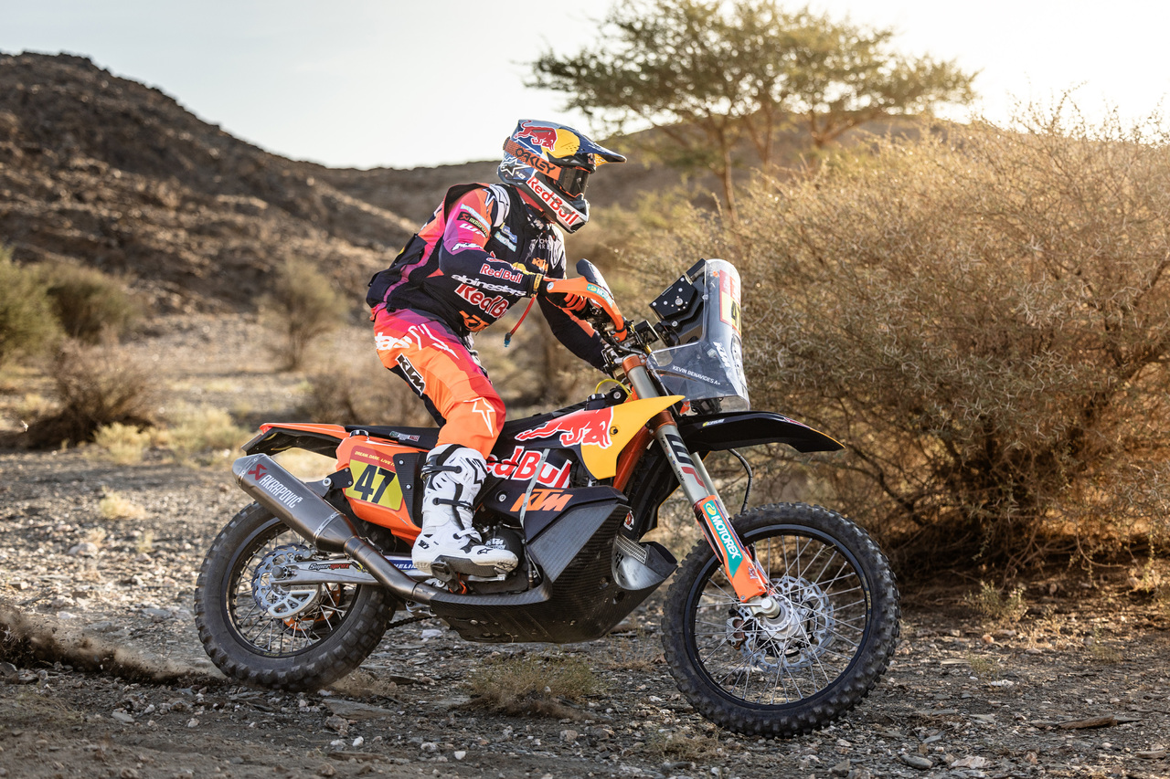 Rallye Dakar 2024, Stage 7 | Tag 9: KTM-Piloten Sanders und Price holen auf.