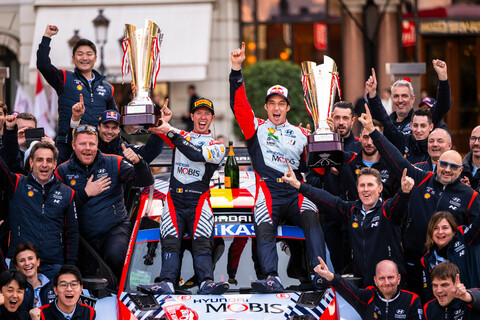 Thierry Neuville Hyundai i20 Rallye Monte Carlo WRC 2024 Sieger.jpg