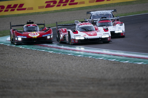 WEC 2024 Imola 6-Stunden-rennen Porsche 963, Porsche Penske Motorsport (#6), Kevin Estre (F), Andre Lotterer (D), Laurens Vanthoor .jpg