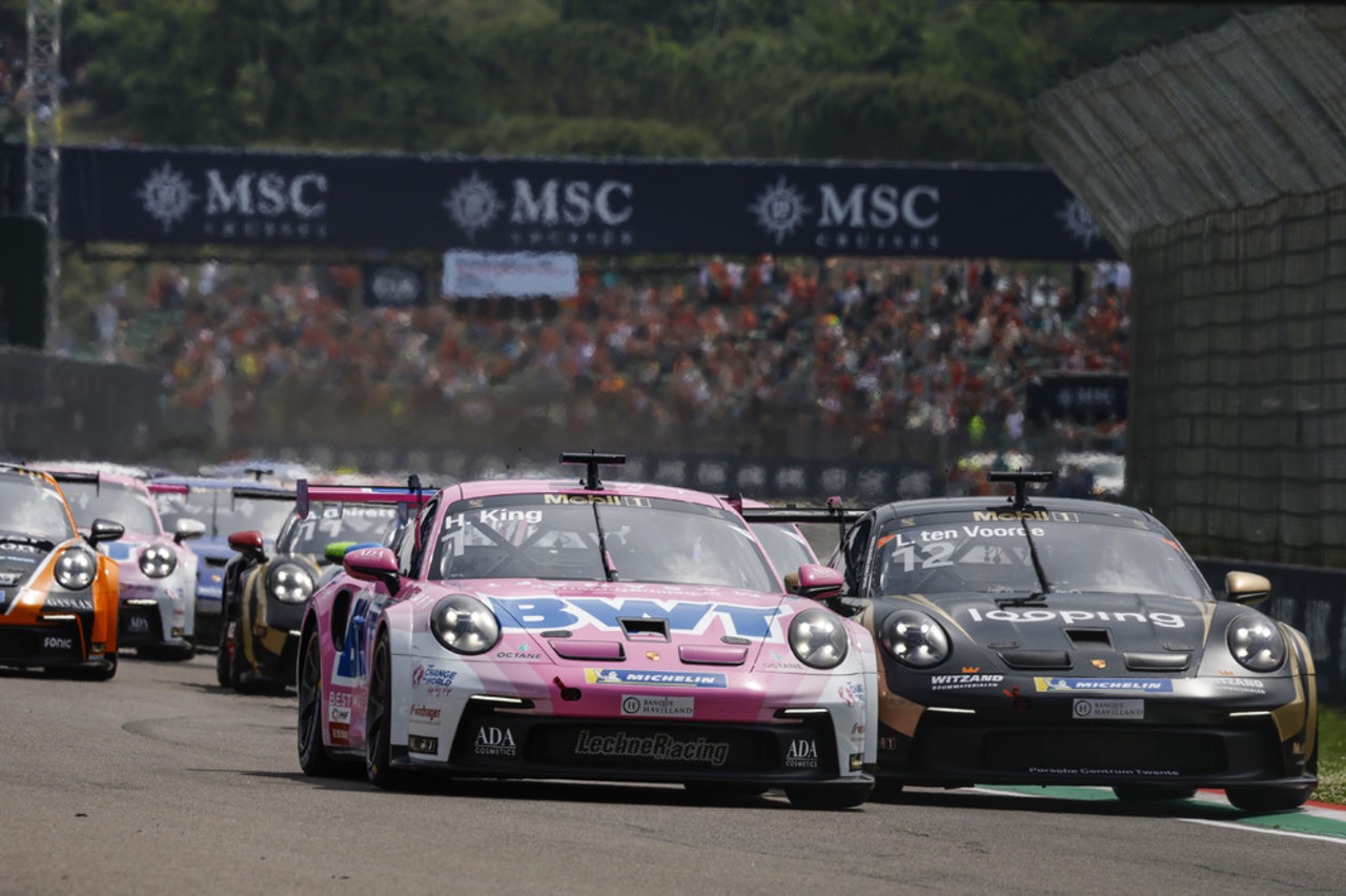 Porsche Mobil 1 Supercup | Imola: Larry ten Voorde feiert Sieg in seinem 200. Markenpokalrennen mit Porsche.