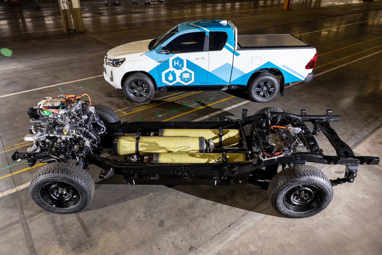 Entwicklung des wasserstoffbetriebenen Toyota Hilux geht in die nächste Runde.