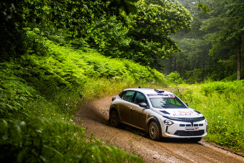 Miki Biasion fährt den Ypsilon Rally 4 HF.
