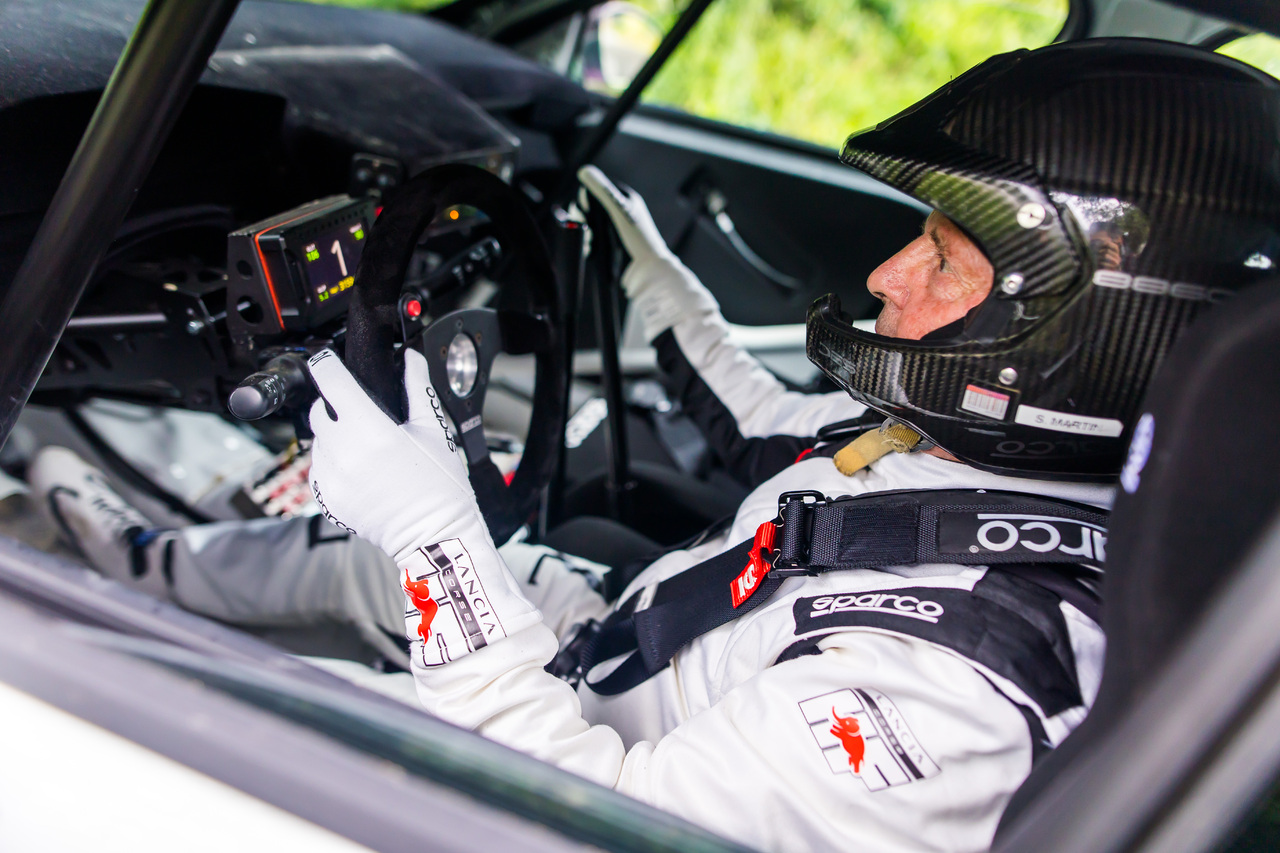 Miki Biasion fährt den Ypsilon Rally 4 HF.