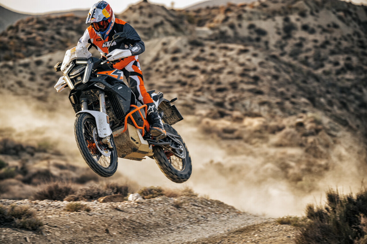 KTM PRÄSENTIERT DIE KTM 1390 SUPER ADVENTURE R FÜR 2025.
