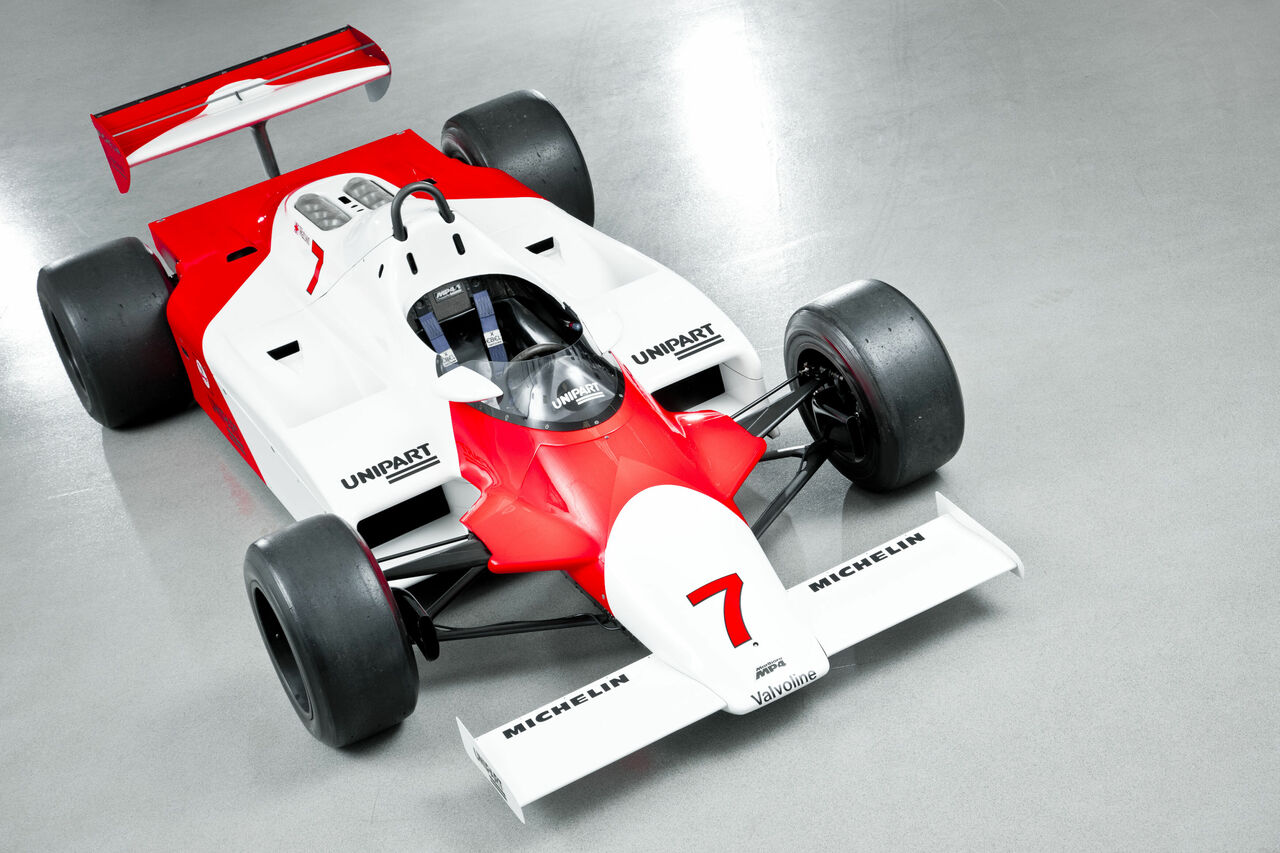 McLarens Carbonfaser-Erbe und -DNA: Vom revolutionären Formel-1-Auto MP4/1 bis zum neuen ultimativen Supersportwagen W1.