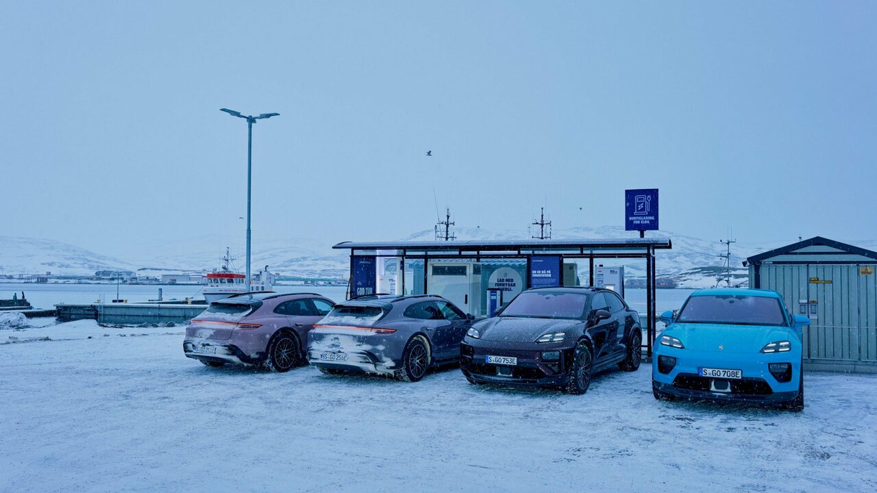 Elektro-Roadtrip zur nördlichsten Schnellladestation der Welt.