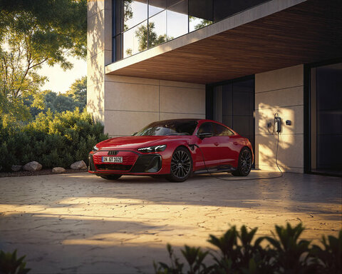 Einstieg in die Spitzenklasse – der Audi e-tron GT quattro.