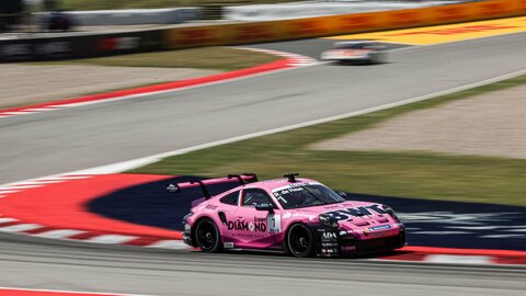 Porsche Mobil 1 Supercup 2025 | Lauf 3: Porsche-Junior Alessandro Ghiretti dominiert das Rennen in Barcelona.