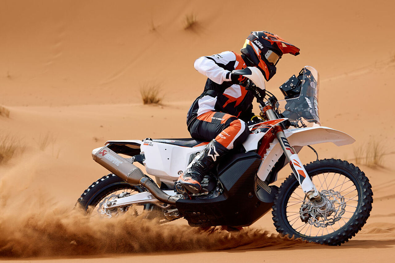 DIE NÄCHSTE EVOLUTIONSSTUFE: DIE KTM 450 RALLY REPLICA 2026.