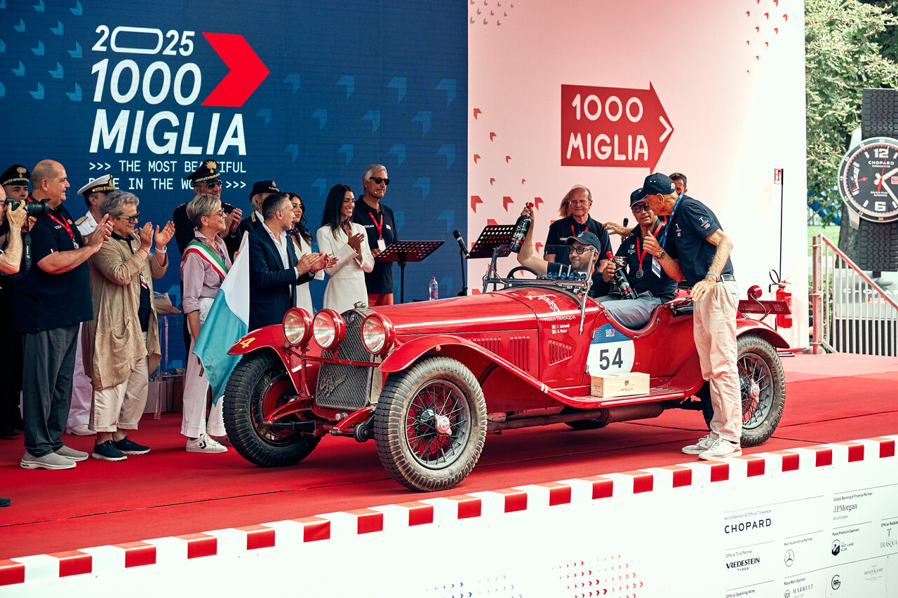 Alfa Romeo triumphiert bei der 1000 Miglia 2025.
