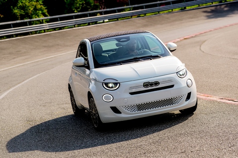 Neuer Fiat500 Hybrid Mirafiori_ Produktion 5000 Einheiten.JPG