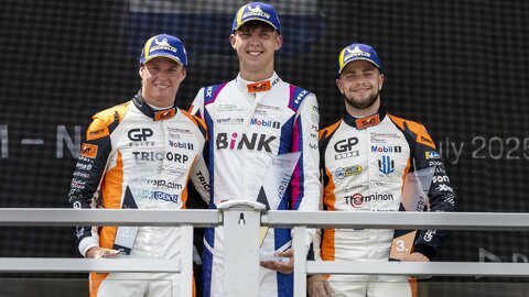 Porsche Carrera Cup | Norisring, Rennen 8: Robert de Haan holt sich mit Sieg die Tabellenführung zurück.