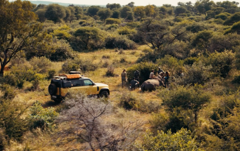 Defender Trophy Naturschutz Land rover Wildlife Tierschutz Nashorn Interview .png