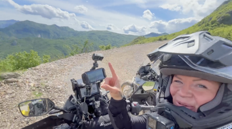 caro unterwegs - motorrad touren albanien - mototrad abenteuer - motorrad erlebnis -motorrad trips.png