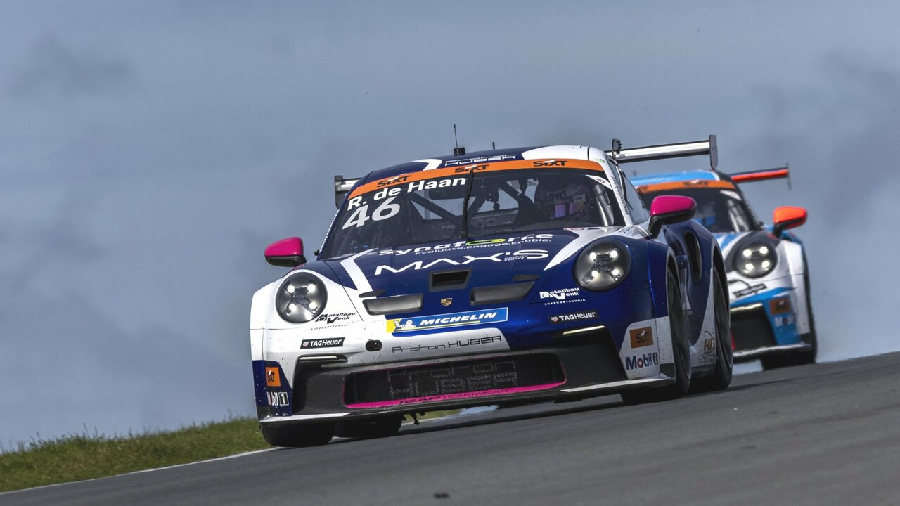 Porsche Carrera Cup 2025 | Sachsenring: Titelduell zwischen Alessandro Ghiretti und Robert de Haan spitzt sich zu.